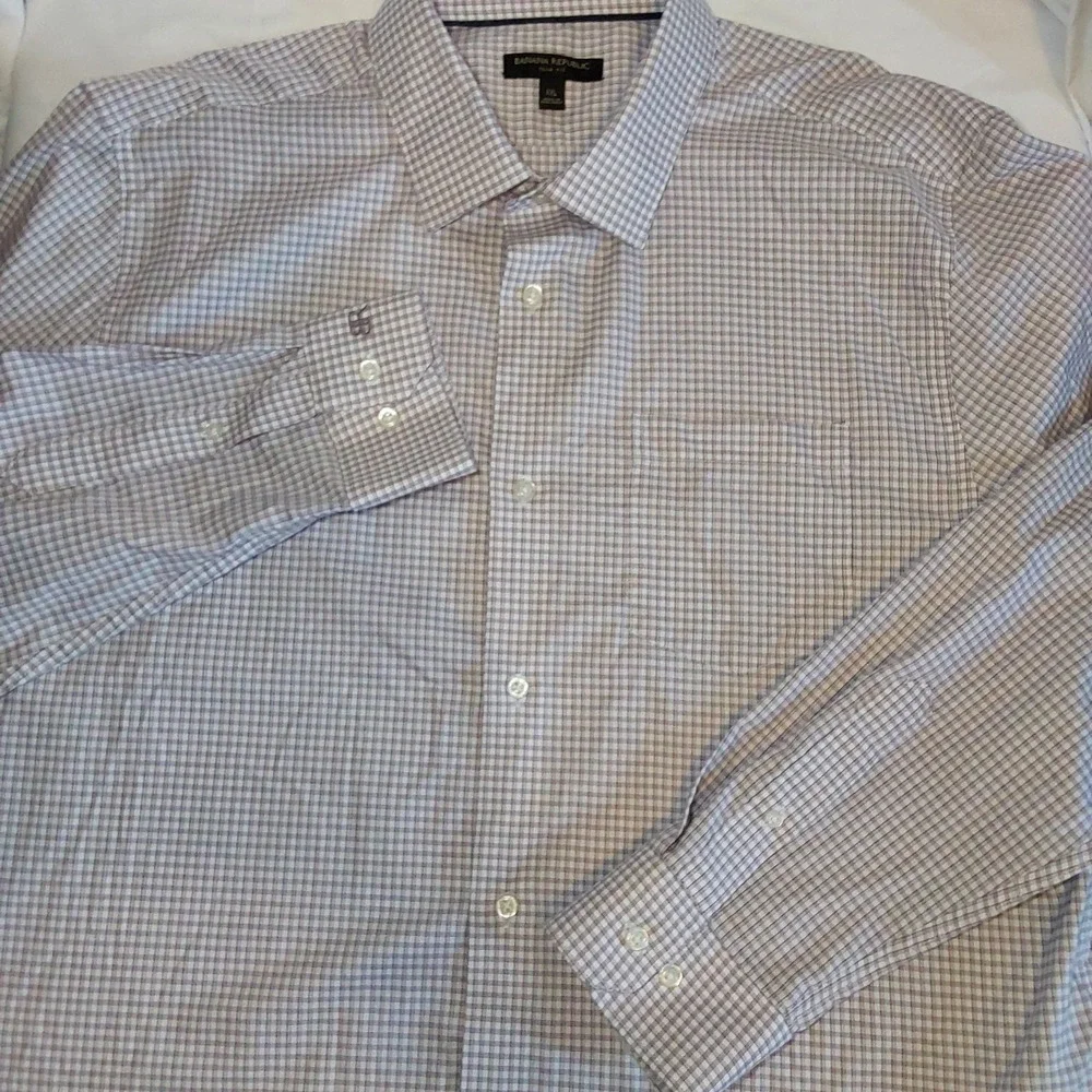 Banana Republic Shirt Men's 2XL Purple &‎ White  Check Long Sleeve Button Down